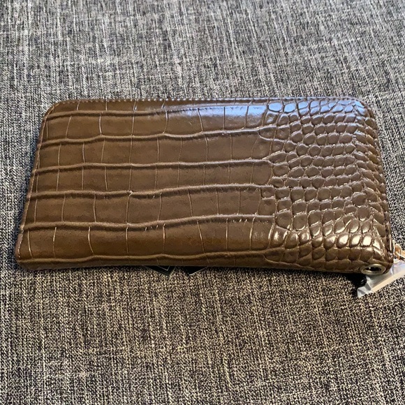 Wristlet - Picture 2 of 4